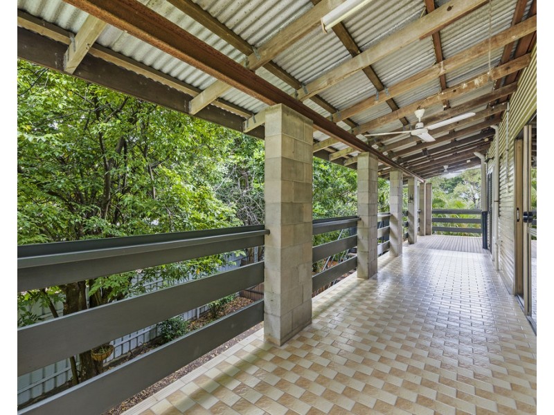 8 Lakeside Drive, Alawa NT 0810