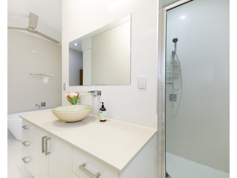 24 Damirrinda Street, Lyons NT 0810