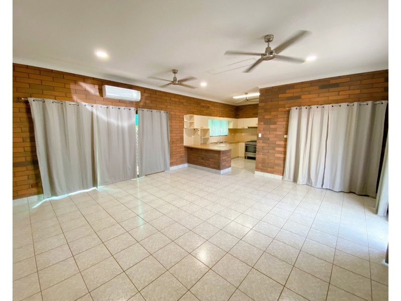 11 Sanford Street, Leanyer NT 0812