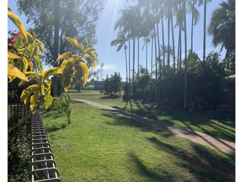 1/30 Carnoustie Circuit, Marrara NT 0812