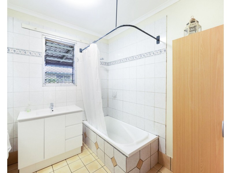2 Squier Court, Malak NT 0812
