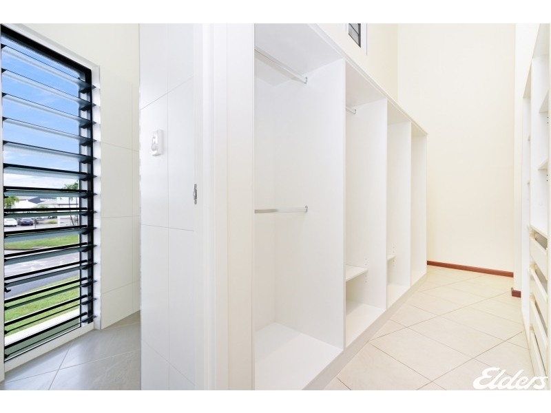 9/11 Villaflor Crescent, Woolner NT 0820