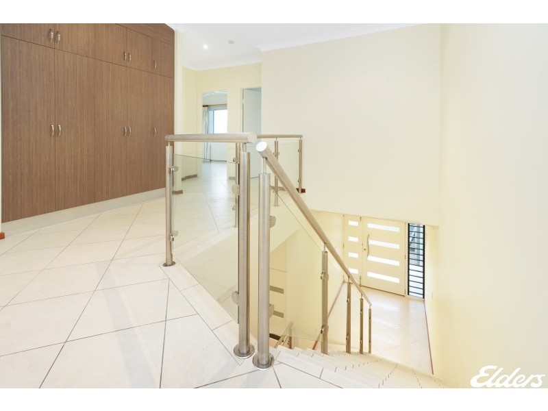 9/11 Villaflor Crescent, Woolner NT 0820