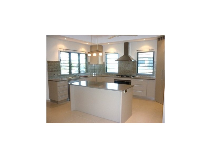 19 Danimila Terrace, Lyons NT 0810