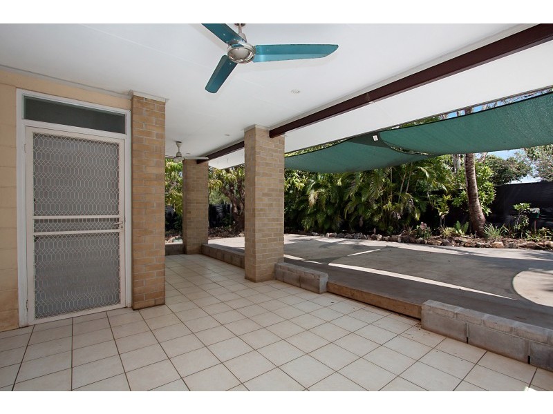 33 Wearing Crescent, Karama NT 0812