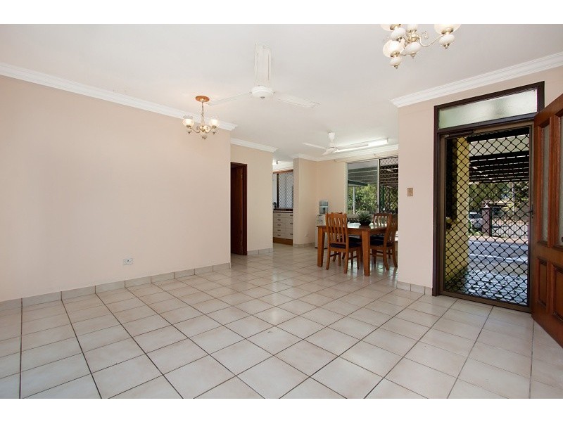 15 Dulverton Court, Karama NT 0812