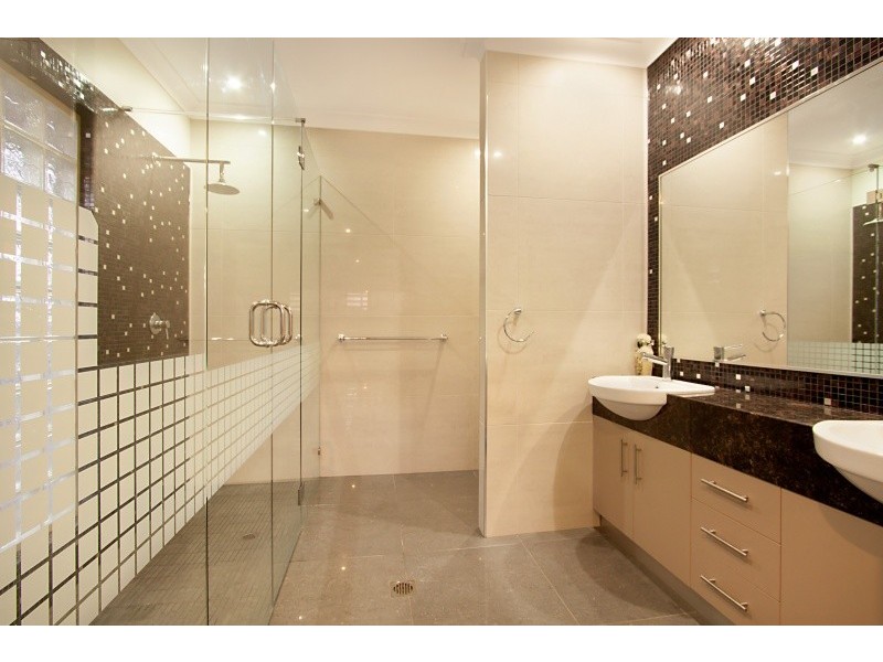 30 Damabila Drive, Lyons NT 0810