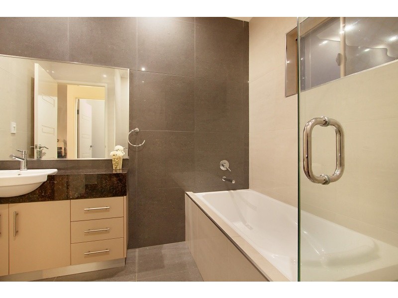 30 Damabila Drive, Lyons NT 0810