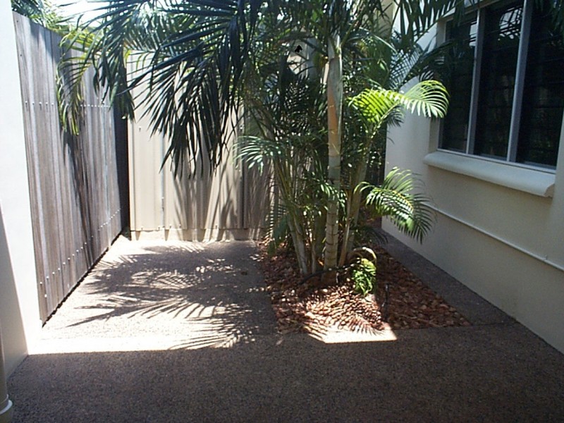2/37 Sovereign Circuit, Coconut Grove NT 0810