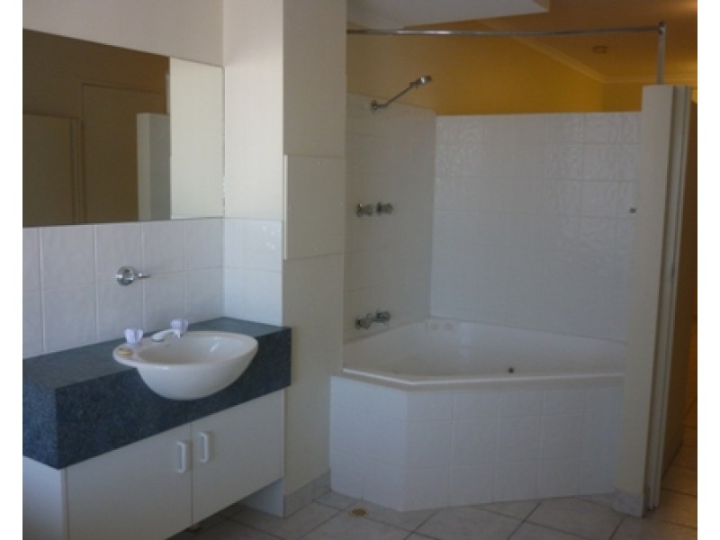 136/21 Cavenagh Street, Darwin City NT 0800