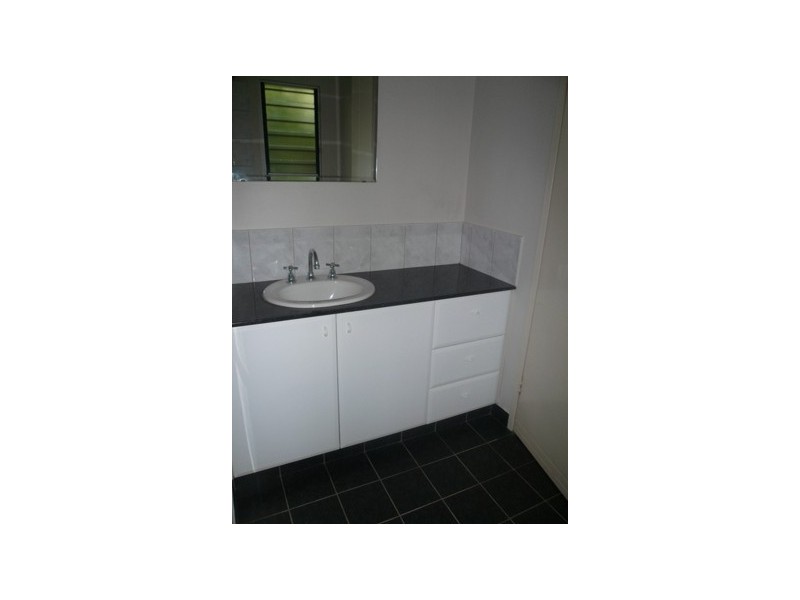 2/5 Sovereign Circuit, Coconut Grove NT 0810