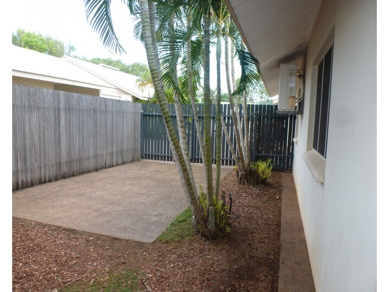 2/37 Sovereign Circuit, Coconut Grove NT 0810