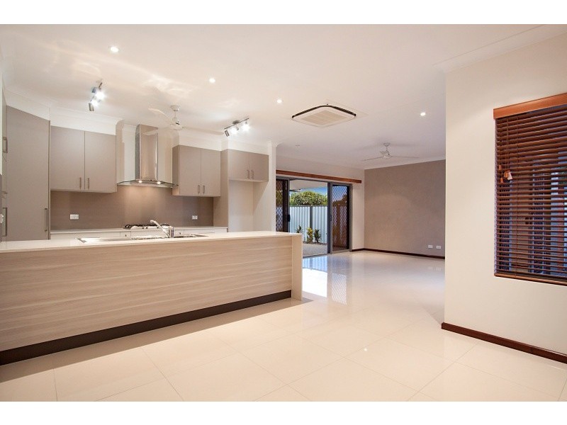 34 Charlotte Street, Fannie Bay NT 0820