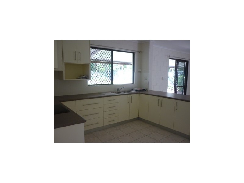 2 Eucla Court, Karama NT 0812