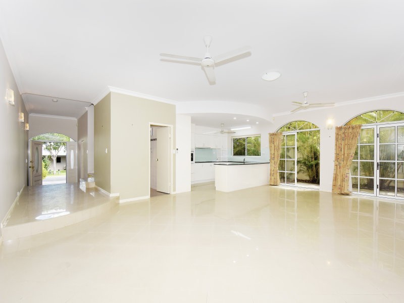 2/25 Villaflor Crescent, Woolner NT 0820