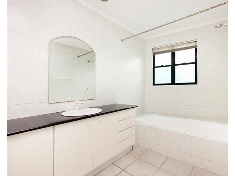 29/8 Knuckey Street, Darwin City NT 0800