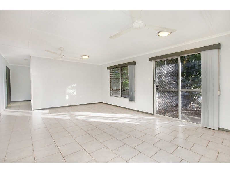 2 Adcock Crescent, Nakara NT 0810