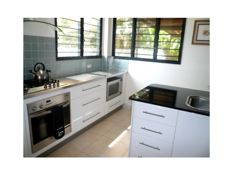 27 Sandalwood Street, Nightcliff NT 0810