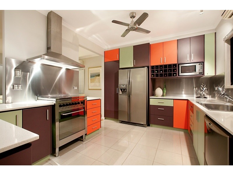 2 Orchard Road, Coconut Grove NT 0810