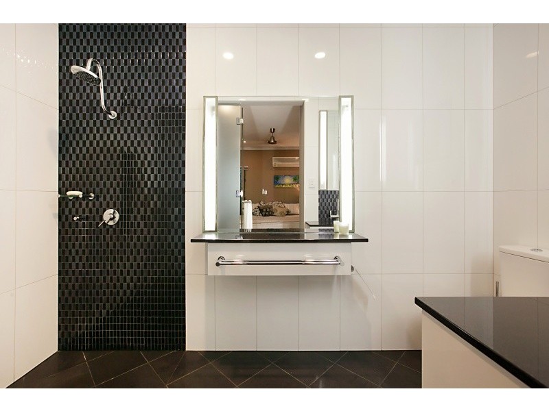 2 Orchard Road, Coconut Grove NT 0810