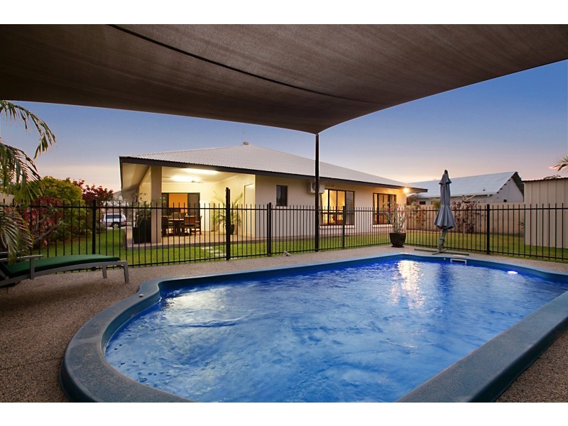 19 Wood Crescent, Rosebery NT 0832