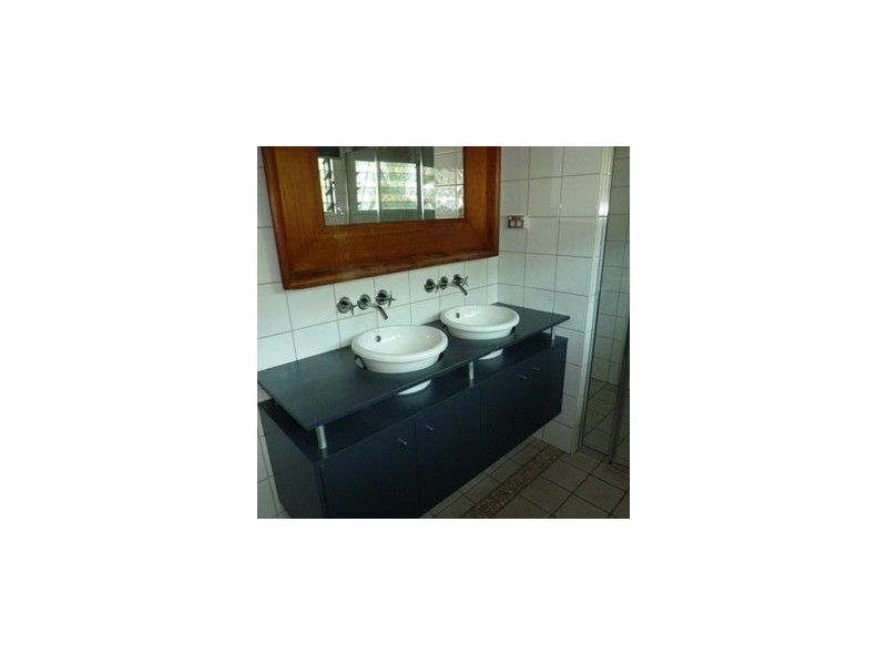 1 Castlemaine Close, Bayview NT 0820