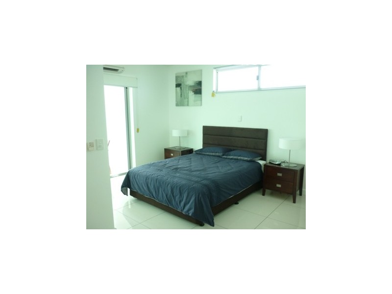 1933/27 Woods Street, Darwin NT 0800