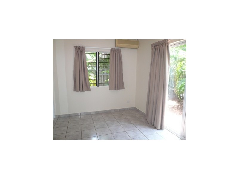 2/5 Sovereign Circuit, Coconut Grove NT 0810