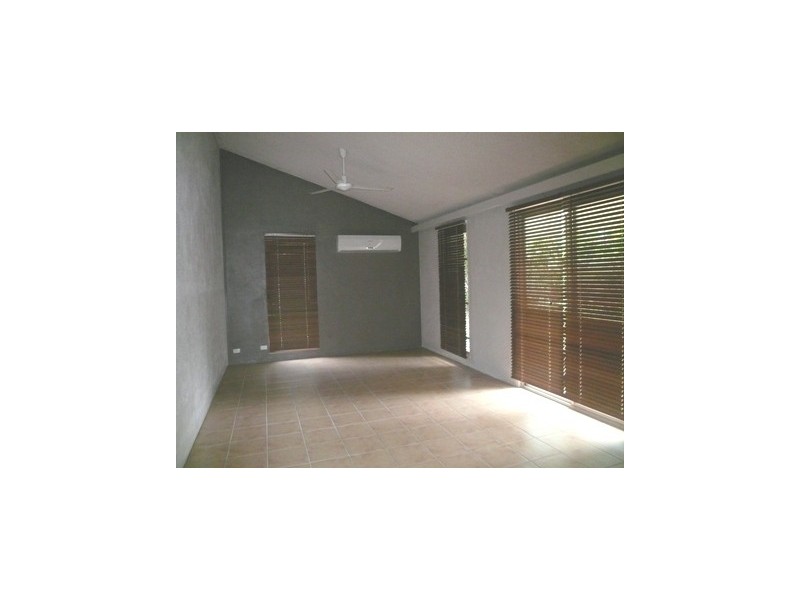 15 Matthews Road, Anula NT 0812