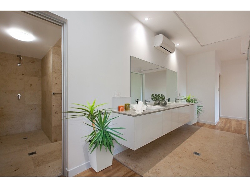 1,2,3 +7 Sabine Road, Millner NT 0810