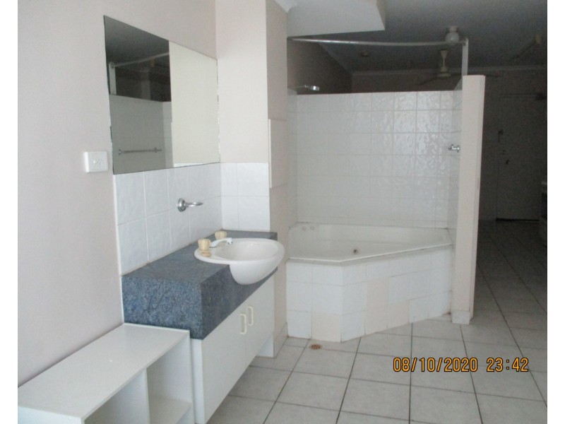 136/21 Cavenagh Street, Darwin City NT 0800