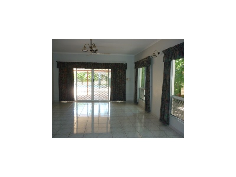 6 Carnoustie Circuit, Marrara NT 0812