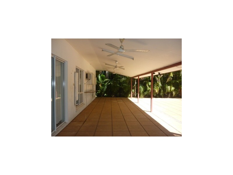 6 Carnoustie Circuit, Marrara NT 0812