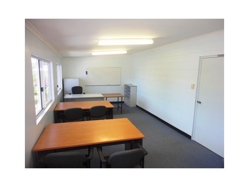 16/9 Charlton Court, Woolner NT 0820