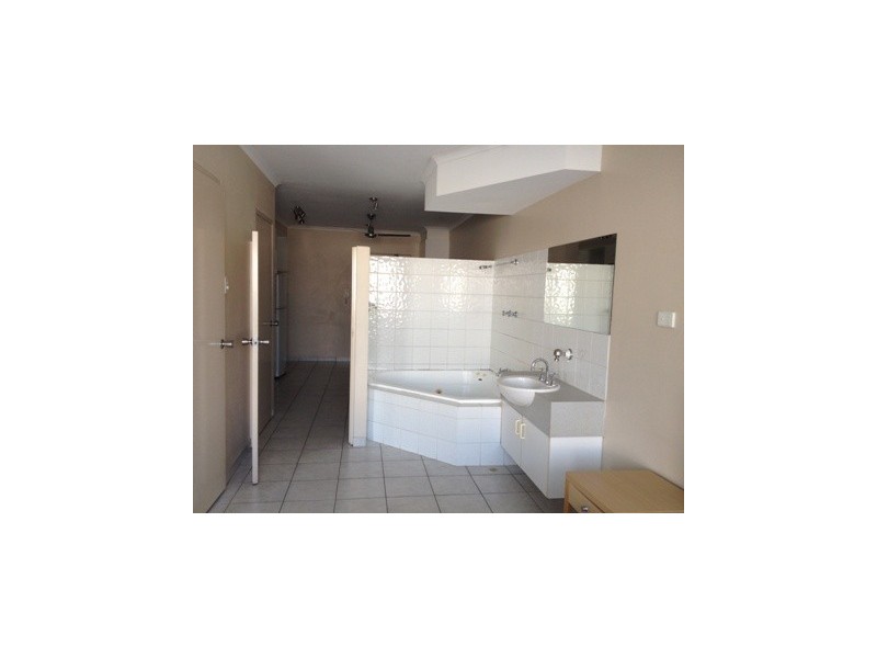60/21 Cavenagh Street, Darwin NT 0800