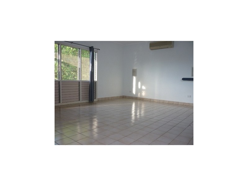 8 Lakeside Drive, Alawa NT 0810