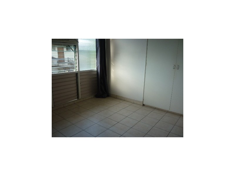 8 Lakeside Drive, Alawa NT 0810