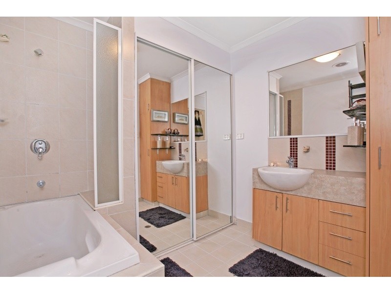 8/19 Undoolya Street, Tiwi NT 0810
