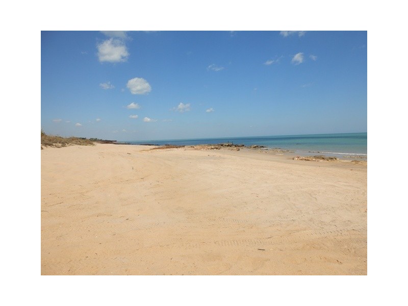 Section 3235 Andreas Avenue, Dundee Beach NT 0840