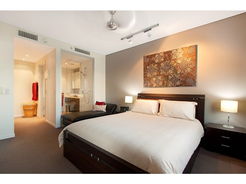 320/19 Kitchener Drive, Darwin NT 0800