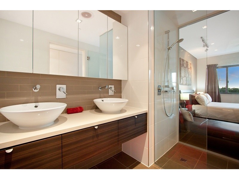 320/19 Kitchener Drive, Darwin NT 0800