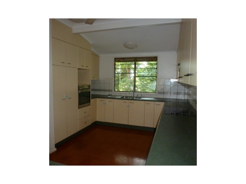 2 Radge Court, Malak NT 0812