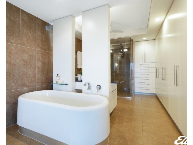 204/8A Gardiner Street, Darwin City NT 0800