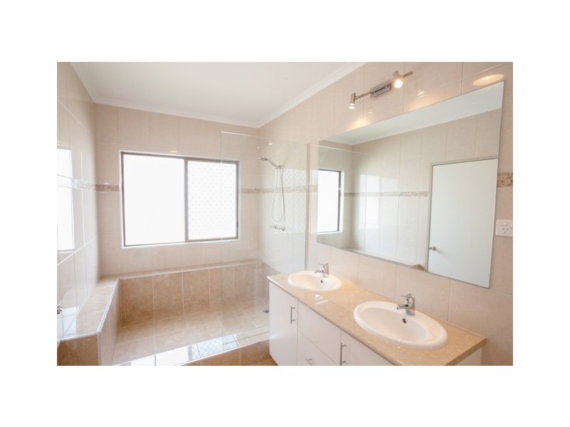 8 McInnis Circuit, Driver NT 0830