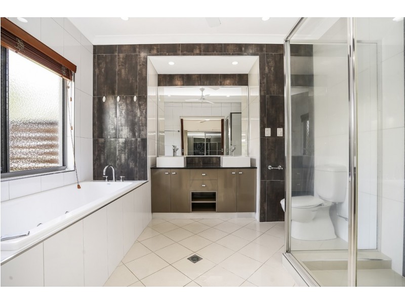 22 Dawarra Crescent, Lyons NT 0810
