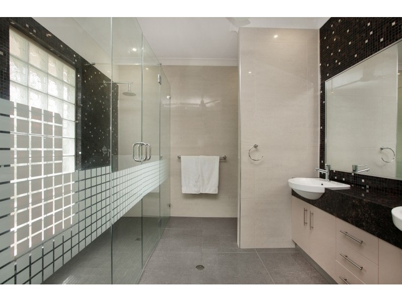 30 Damabila Drive, Lyons NT 0810