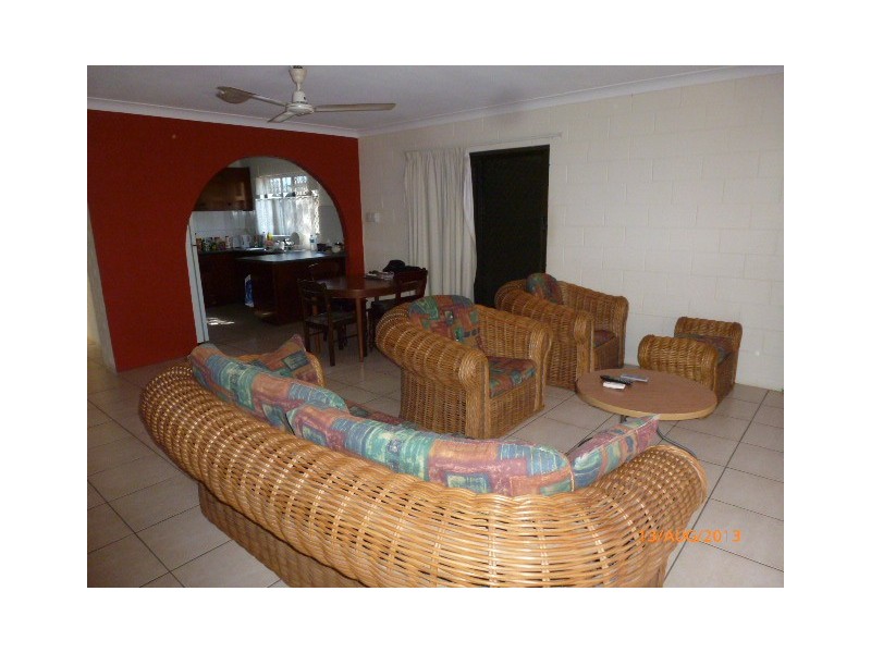 2/2 Gardens Hill Crescent, The Gardens NT 0820