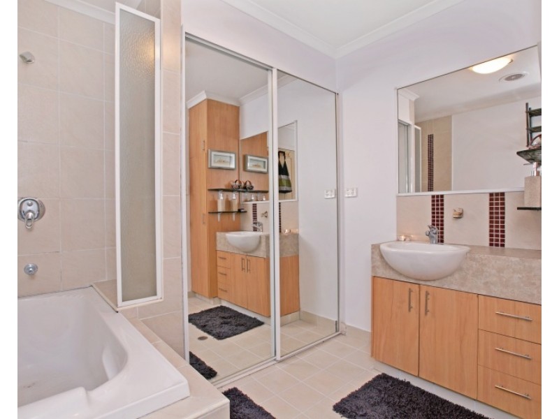 8/19 Undoolya Street, Tiwi NT 0810