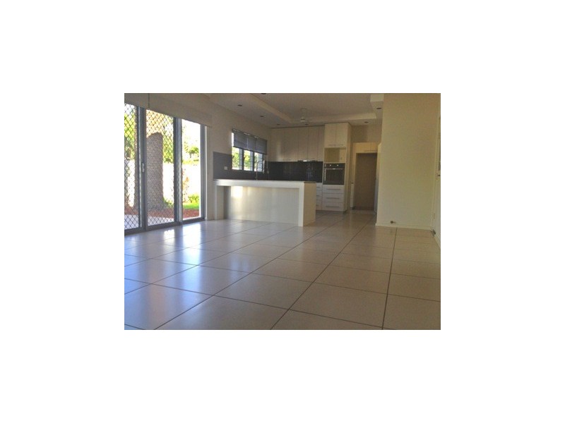 13/125 Dickward Drive, Coconut Grove NT 0810