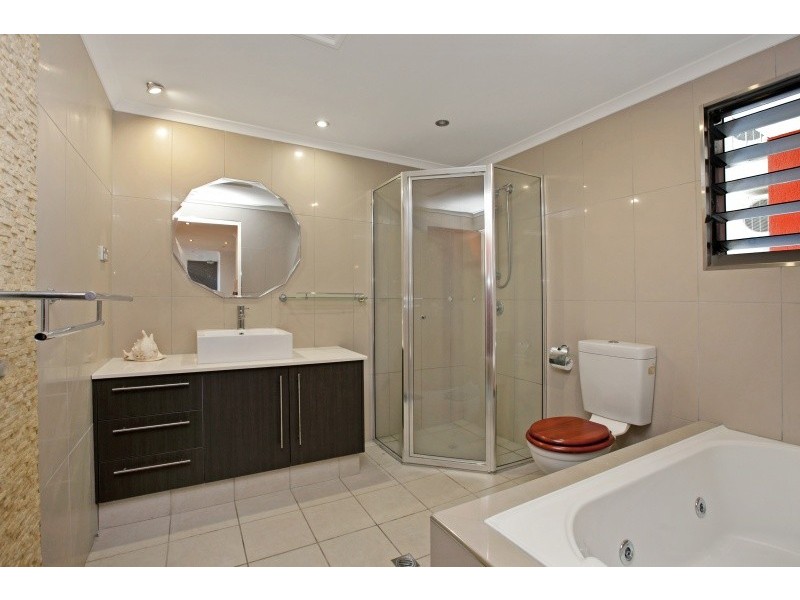 9/107 Woods Street, Darwin NT 0800